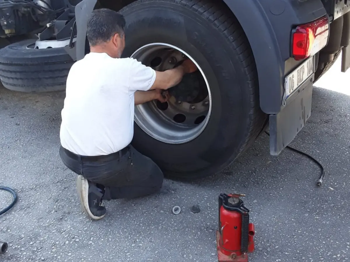 Mesudiye Oto Lastikçi